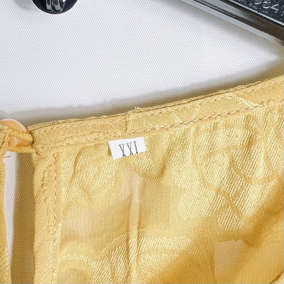 Yellow Floral Textured Peasant‎ Blouse Women's XXL Short Sleeve Top - Picture 3 of 5